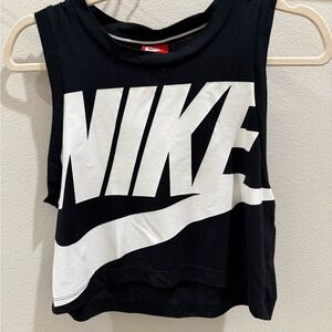 Nike Essential Women's Black and White Cropped Tank